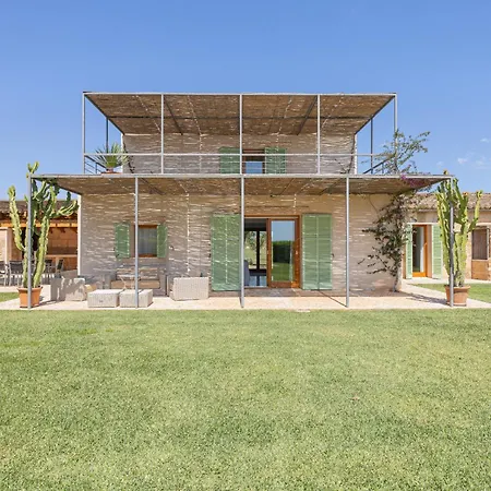 Cadernera By Rentallorca