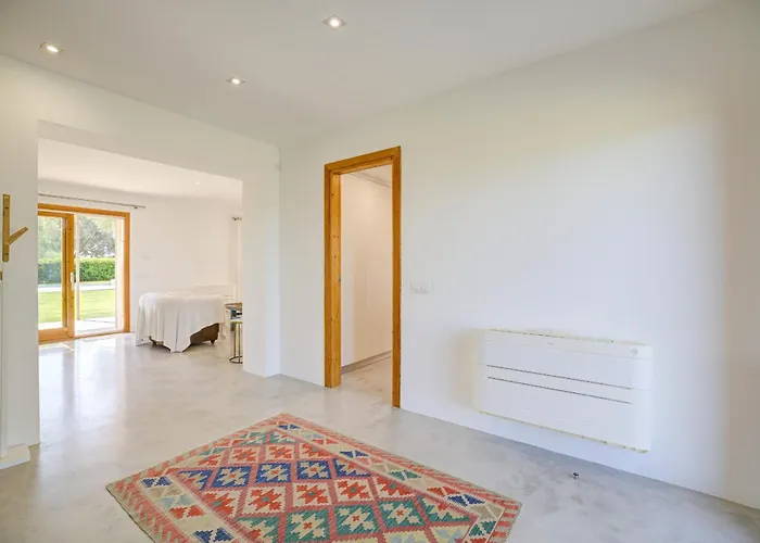 Cadernera By Rentallorca *